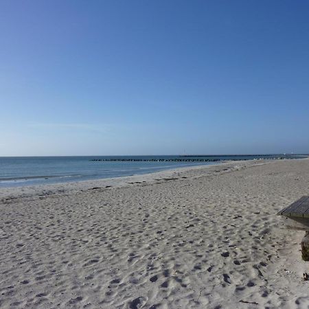 Traumhafter Ostsee-Ausblick, Fewo Direkt Am Strand Фемарн Экстерьер фото